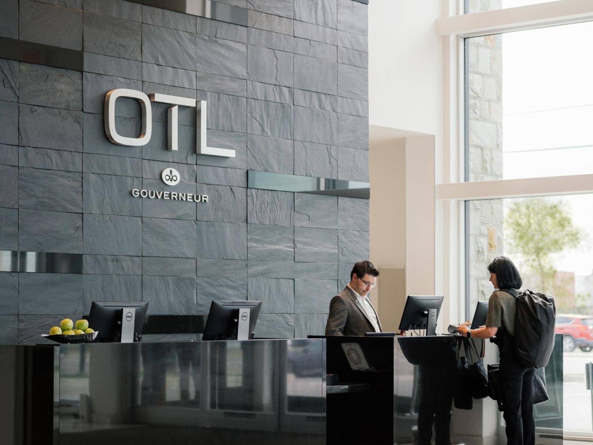 Otl Gouverneur Saguenay Exterior photo OTL's reception area